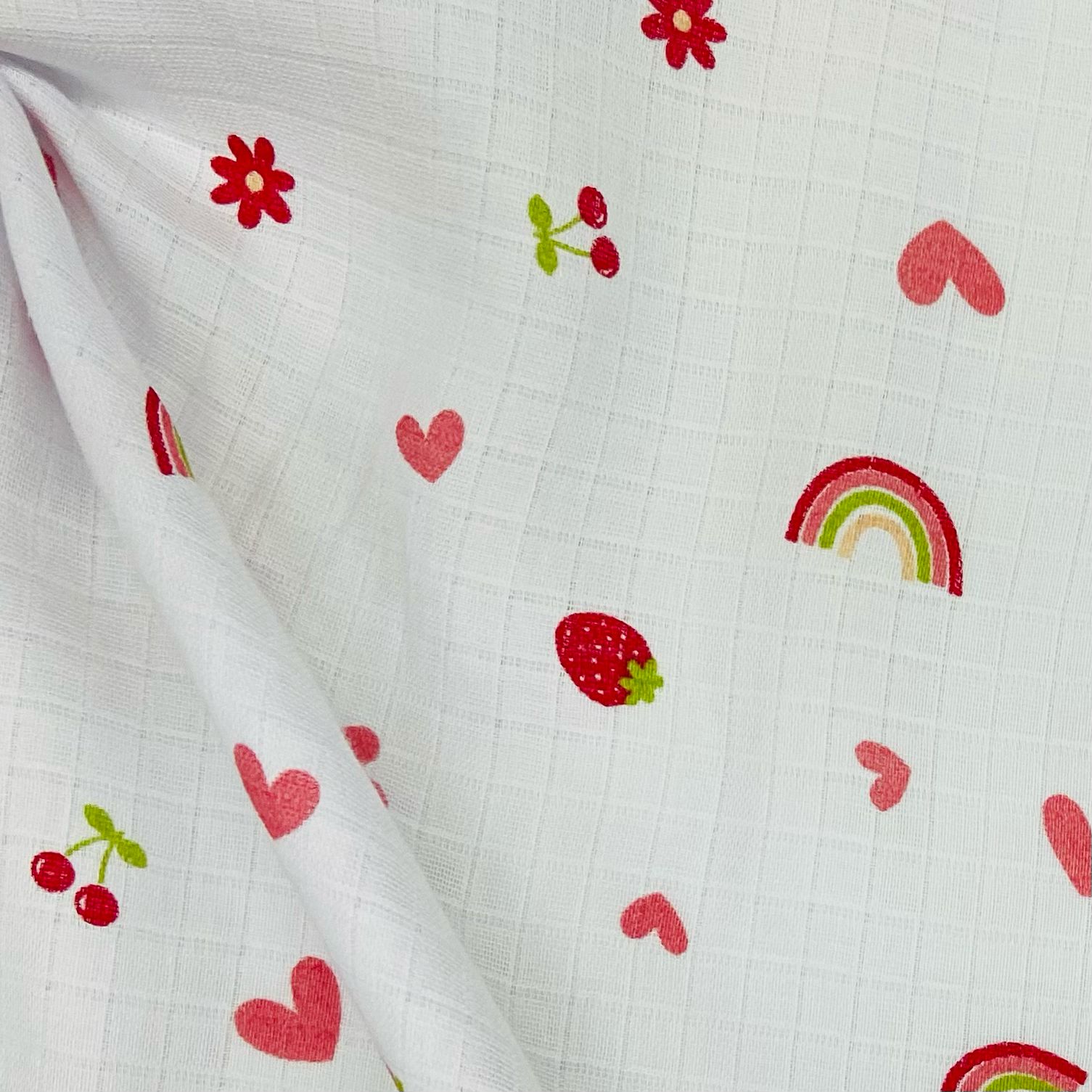 Fralda Quadriculada Mini Frutinhas e Arco-íris Vermelha 70x75cm