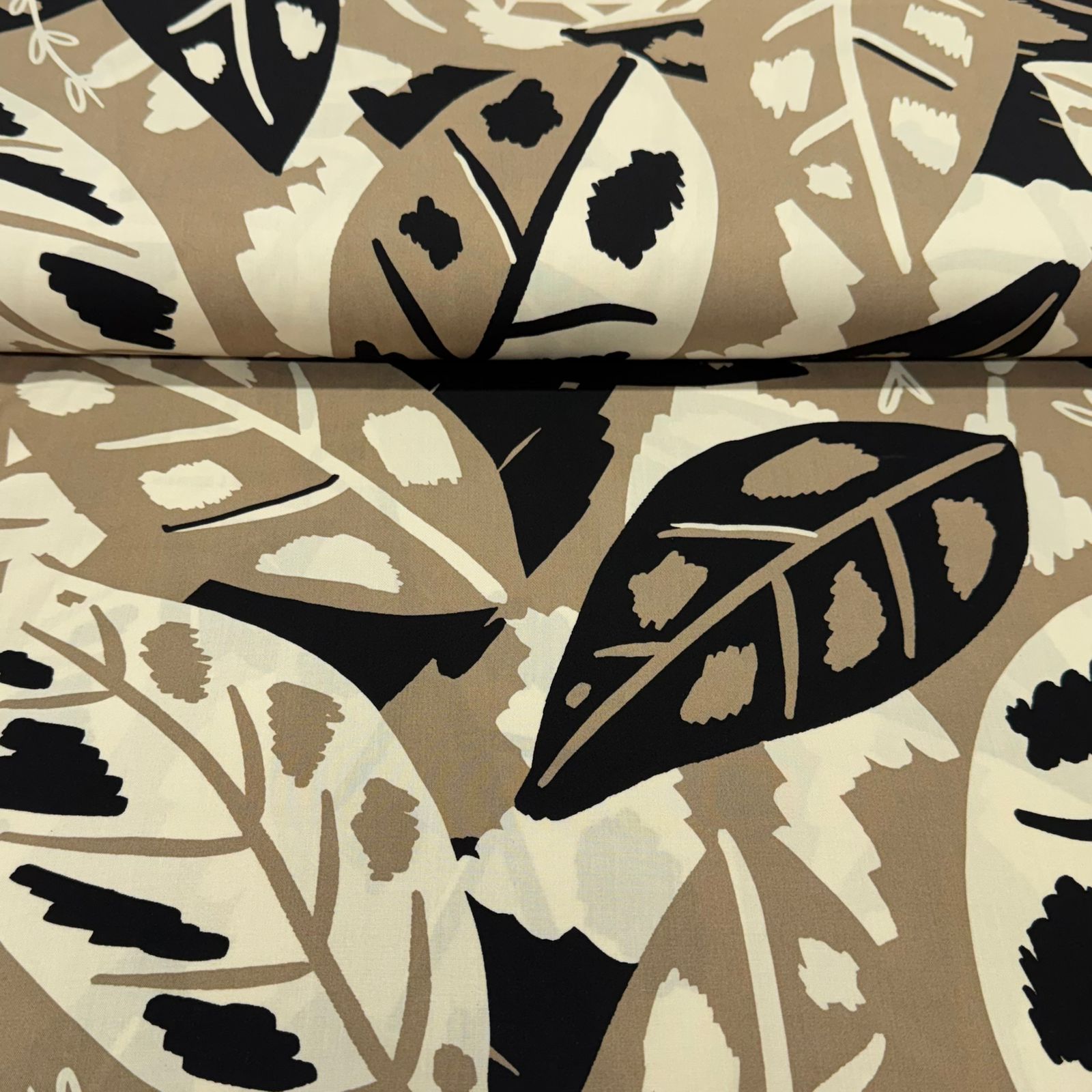 CORTE 0,70 X 1,50m Viscose Folhas de Areia