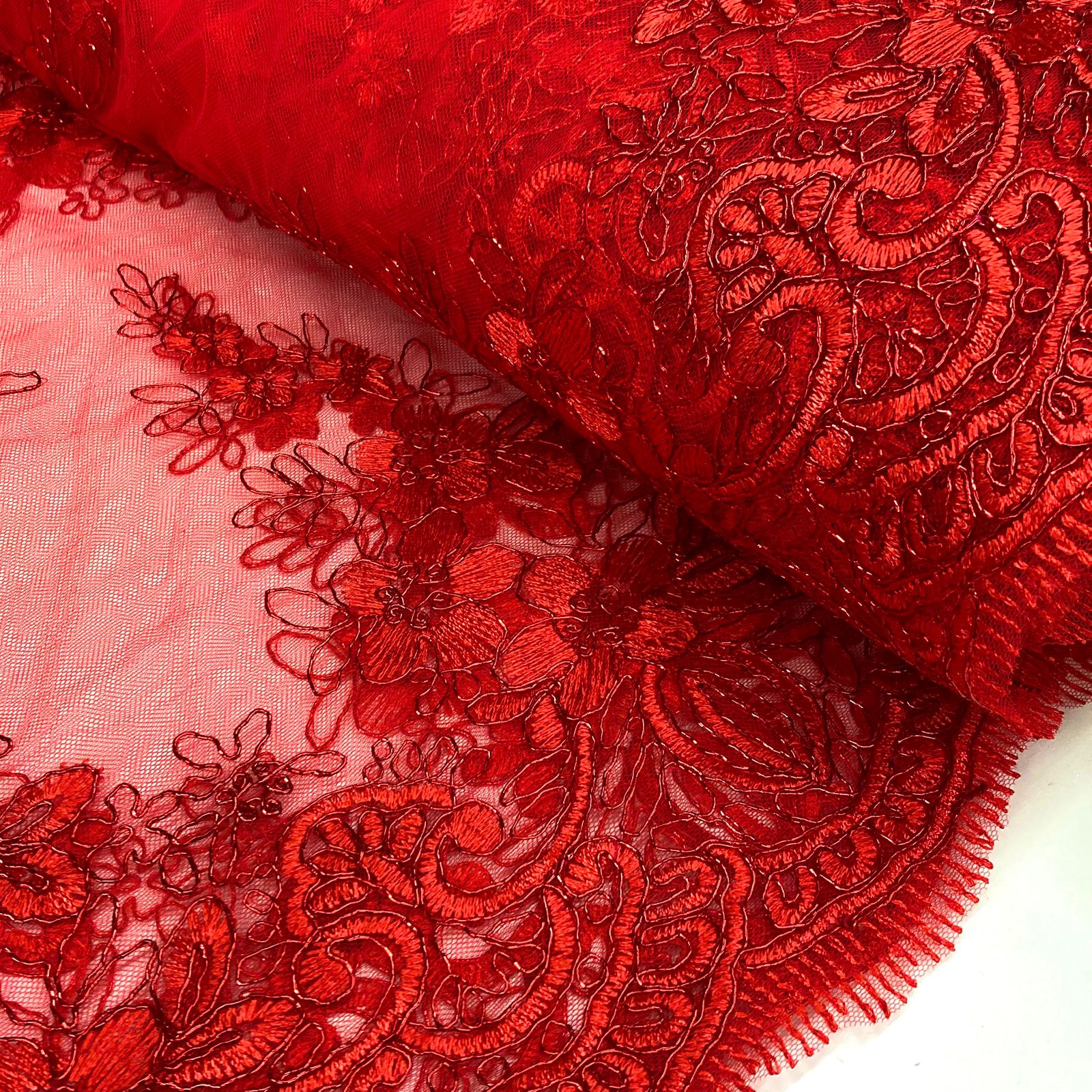 Tule Bordado Vermelho no Vermelho BLACK