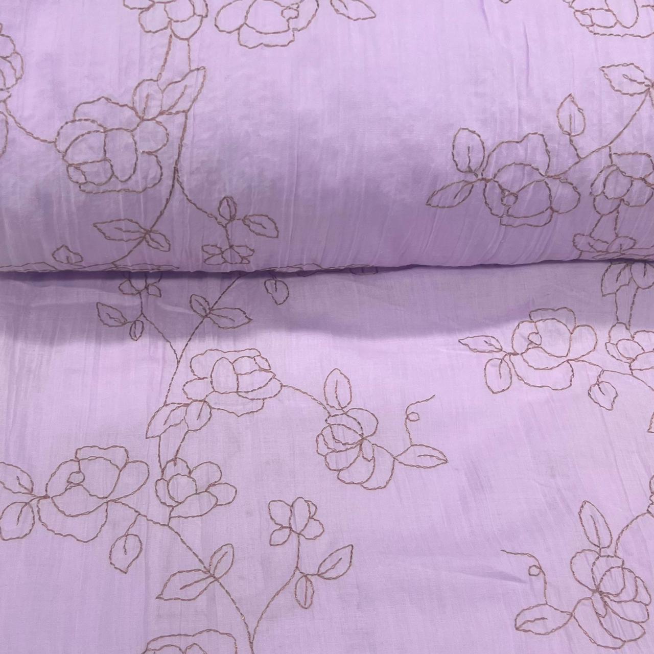 Crepe de Algodão Bordado Lilás Garden RRR