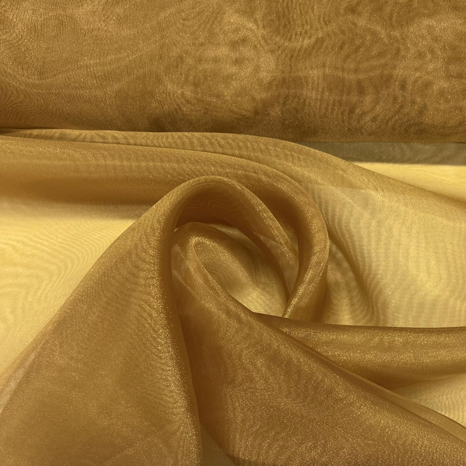 Organza Cristal Dourada RRR