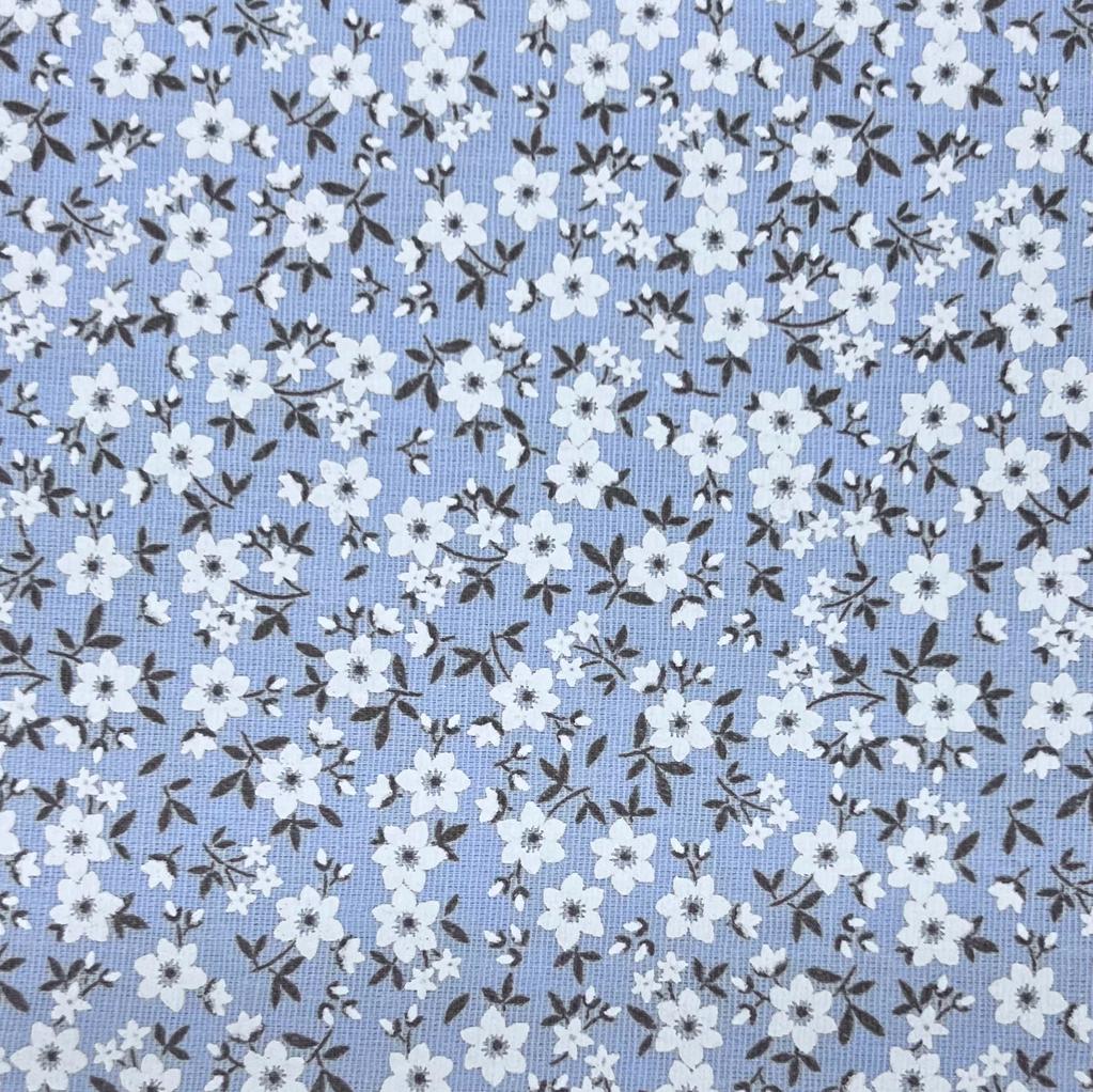 Tricoline Floral Composê Azul Claro 