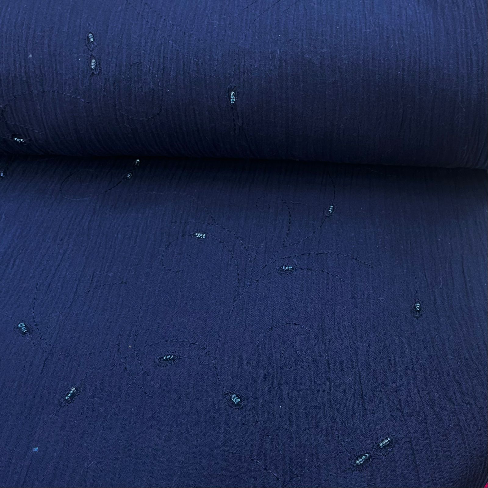 Crepe de Algodão Bordado Azul Marinho Purity MALUCA