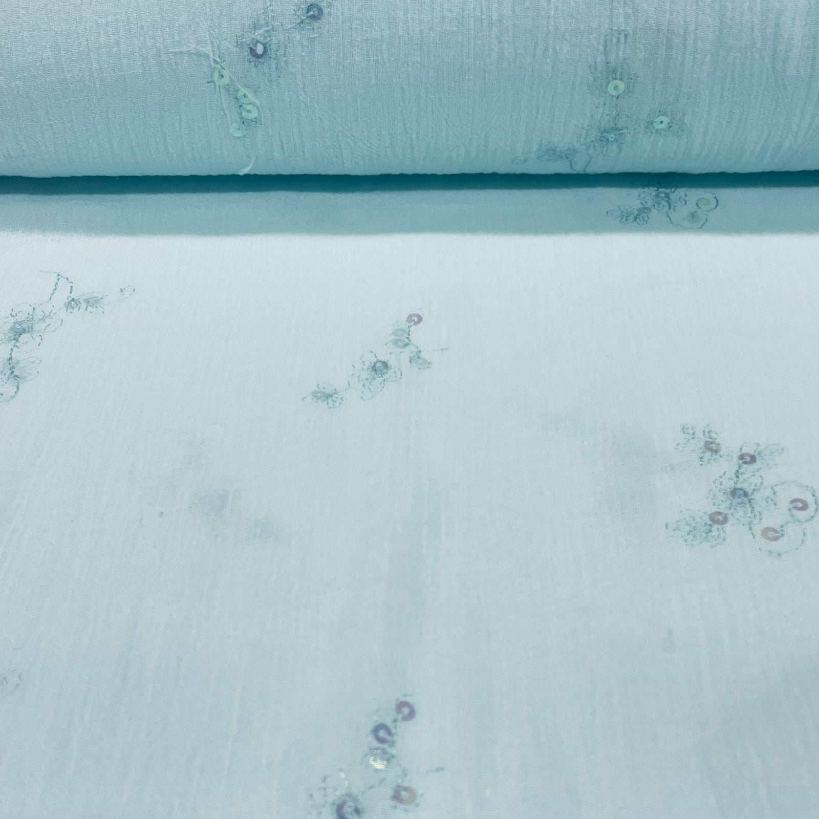 Crepe de Algodão Lantejoula Verde Água Naif MALUCA