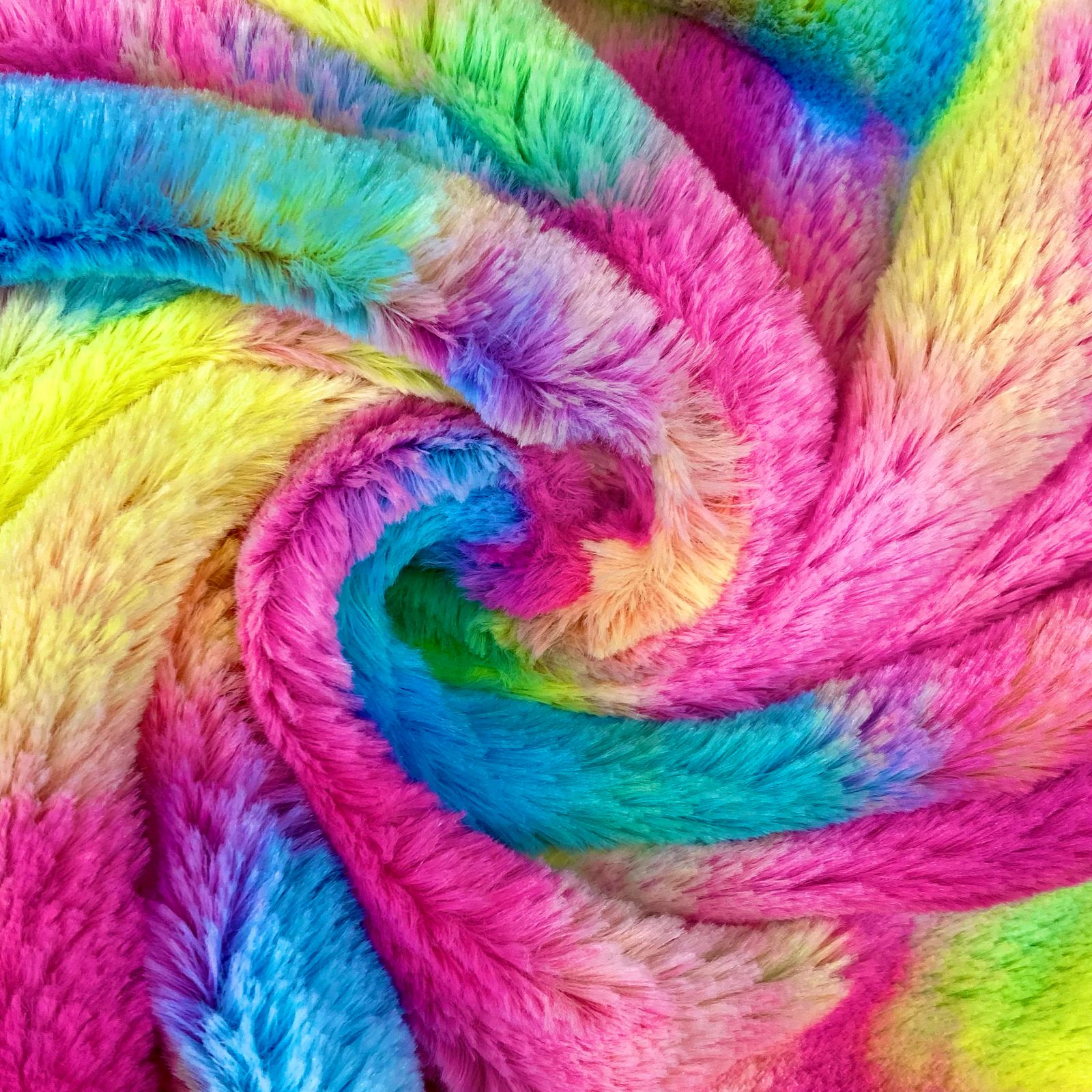 CORTE 0,40x1,20cm Pelúcia Monstro Arco-Íris