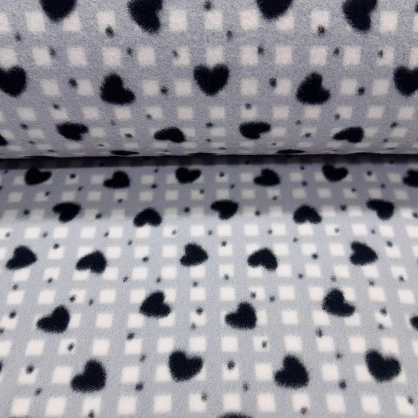 CORTE 0,80x1,60cm Soft Xadrez e Corações Cinza