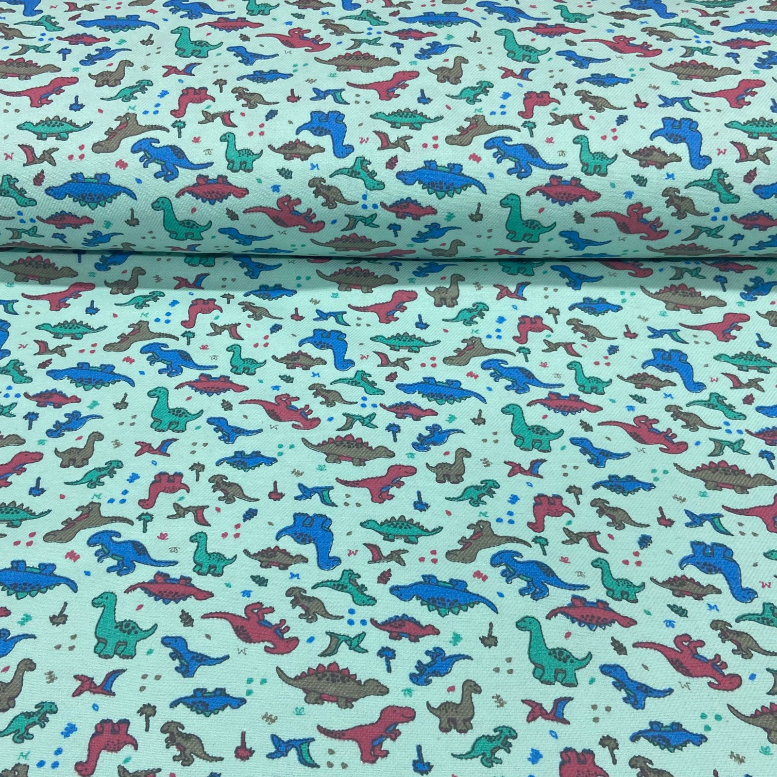 CORTE 0,70x0,70cm Flanela Cueiro Dinos Verde Água