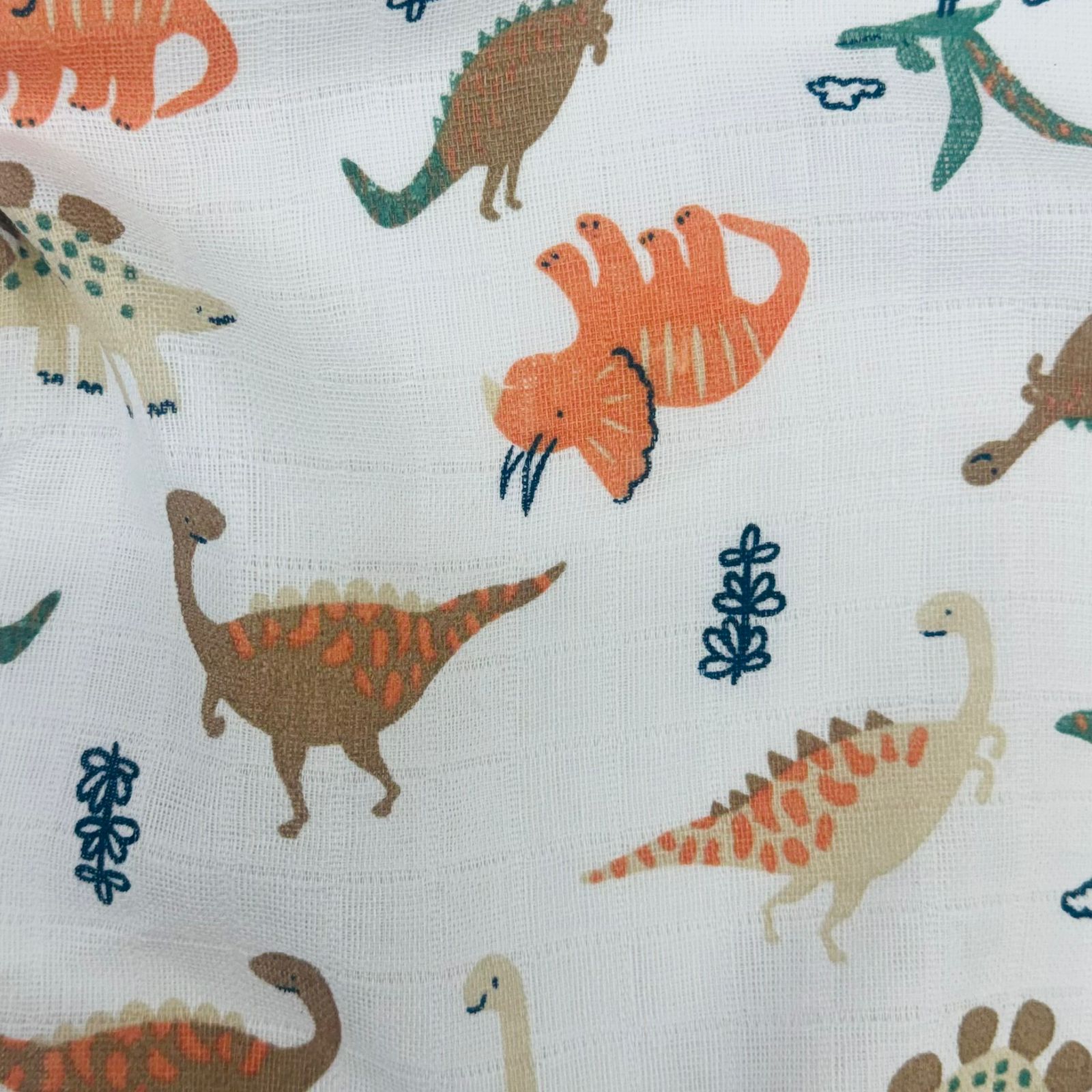 Fralda Quadriculada Estampada Dinos 70x75