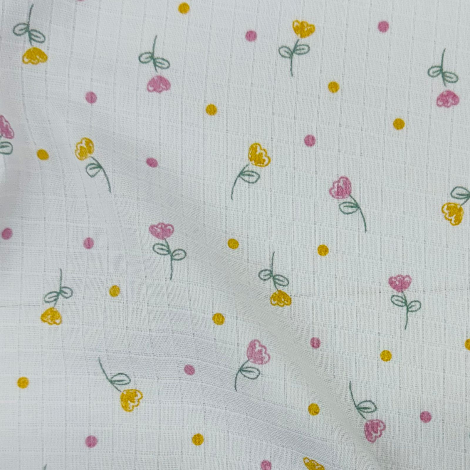 Fralda Quadriculada Mini Flores Delicadas 70x75cm