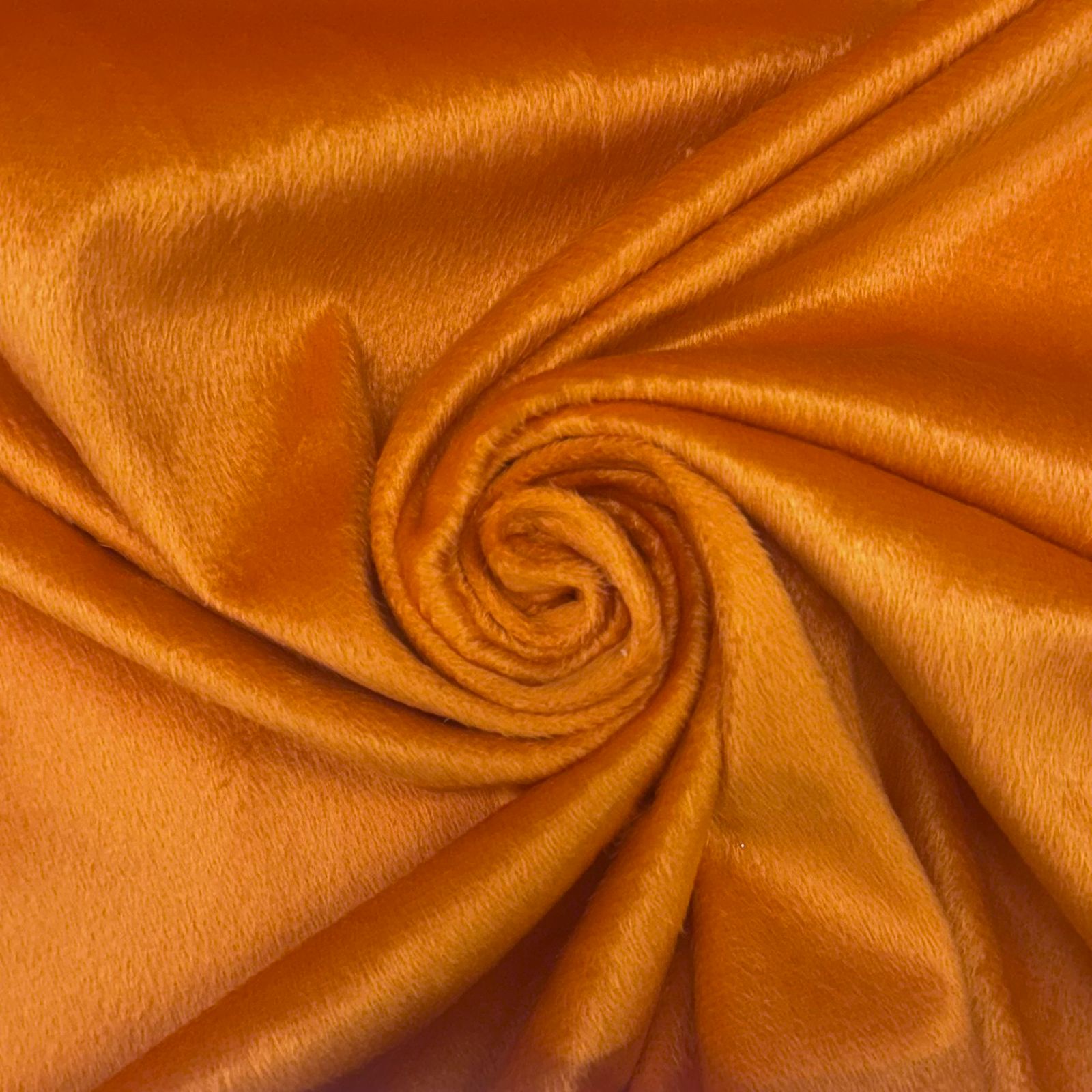 Tecido Velboa Laranja