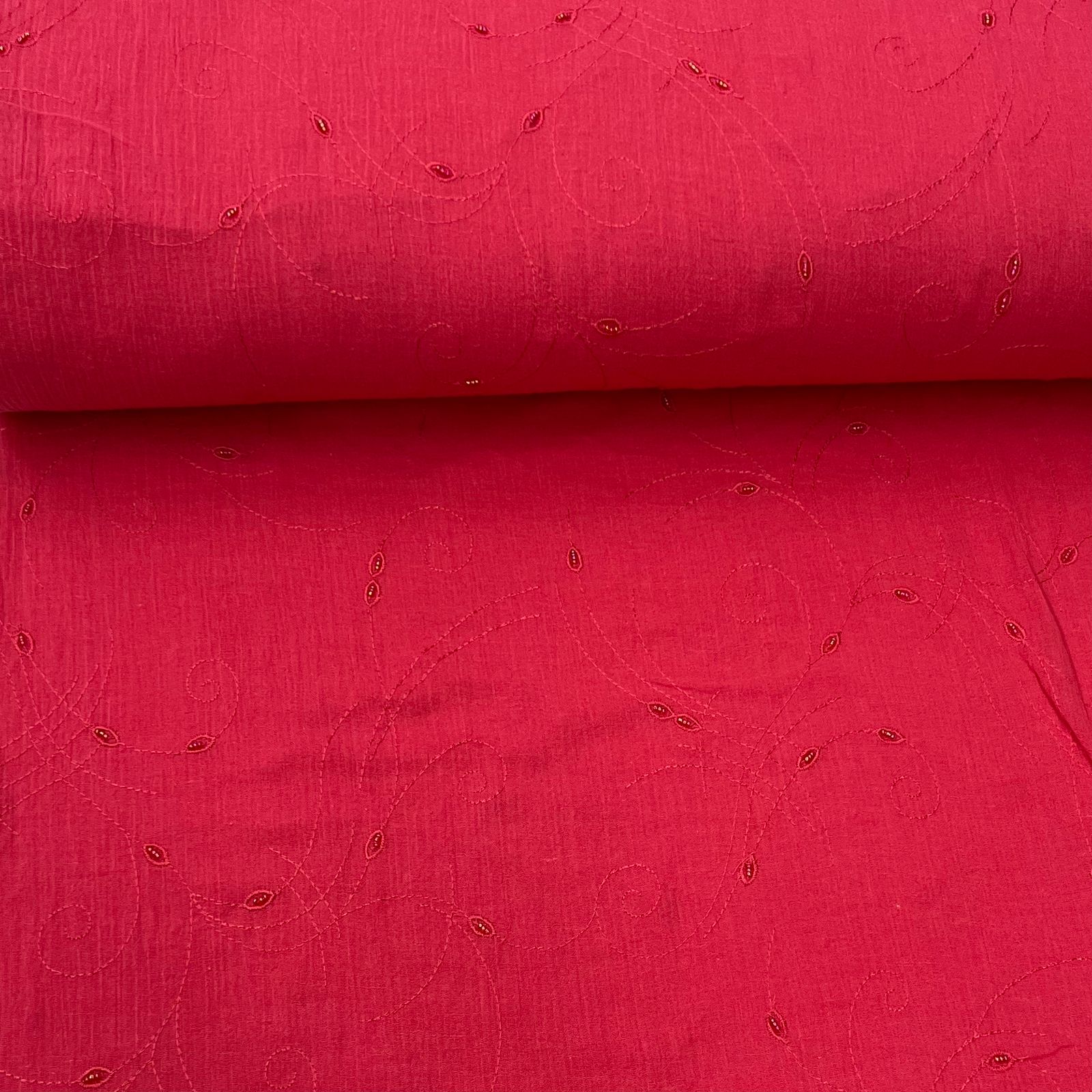 Crepe de Algodão Bordado Vermelho Purity