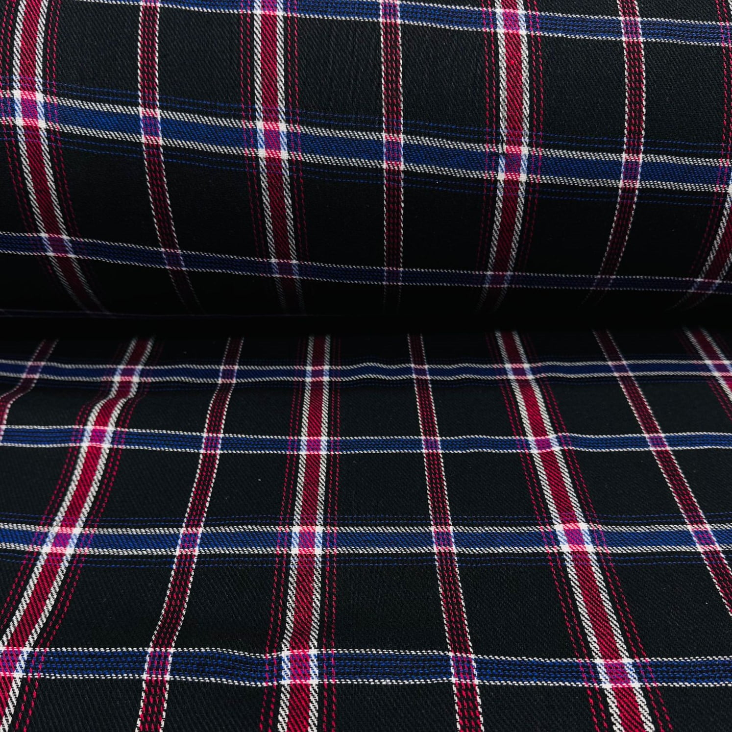 Flanela Xadrez Azul e Vermelho no Preto