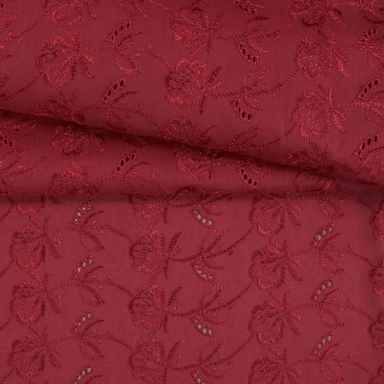 Laise Broderi Vermelho no Vermelho