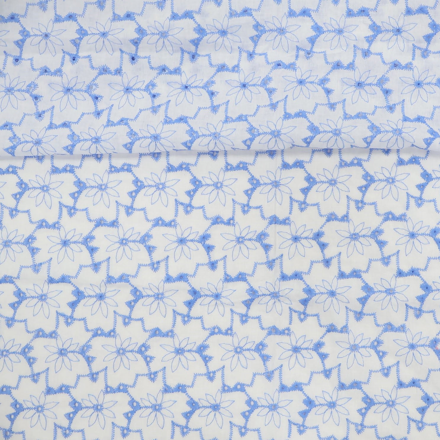 Layse Algodão Flores Azul e Branco