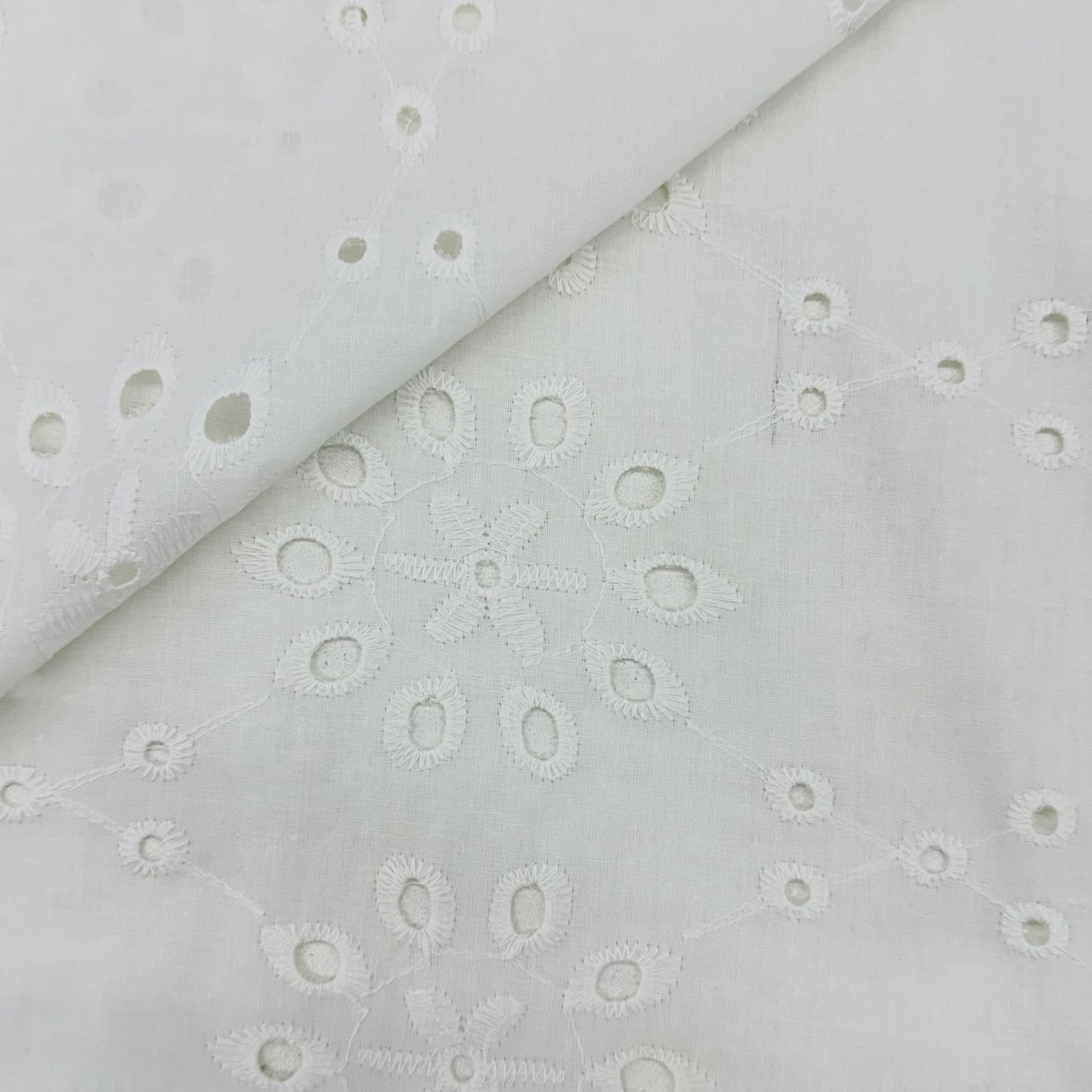 Layse Broderi Off White Flores