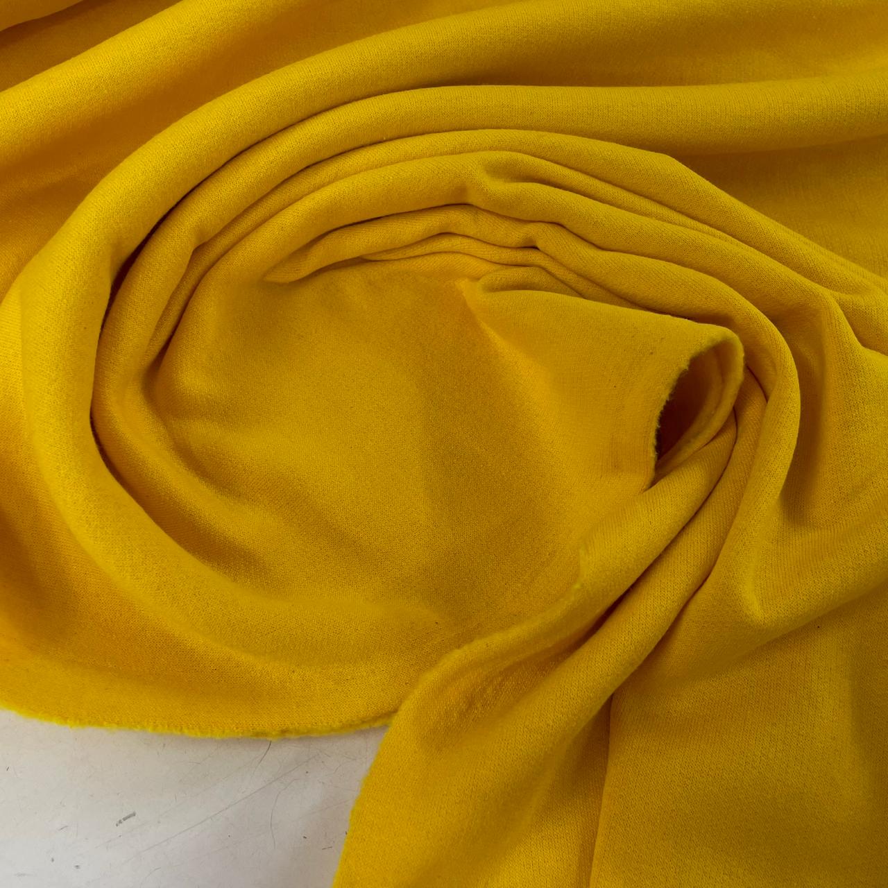 Moletom Peluciado 2 Cabos Amarelo Ouro