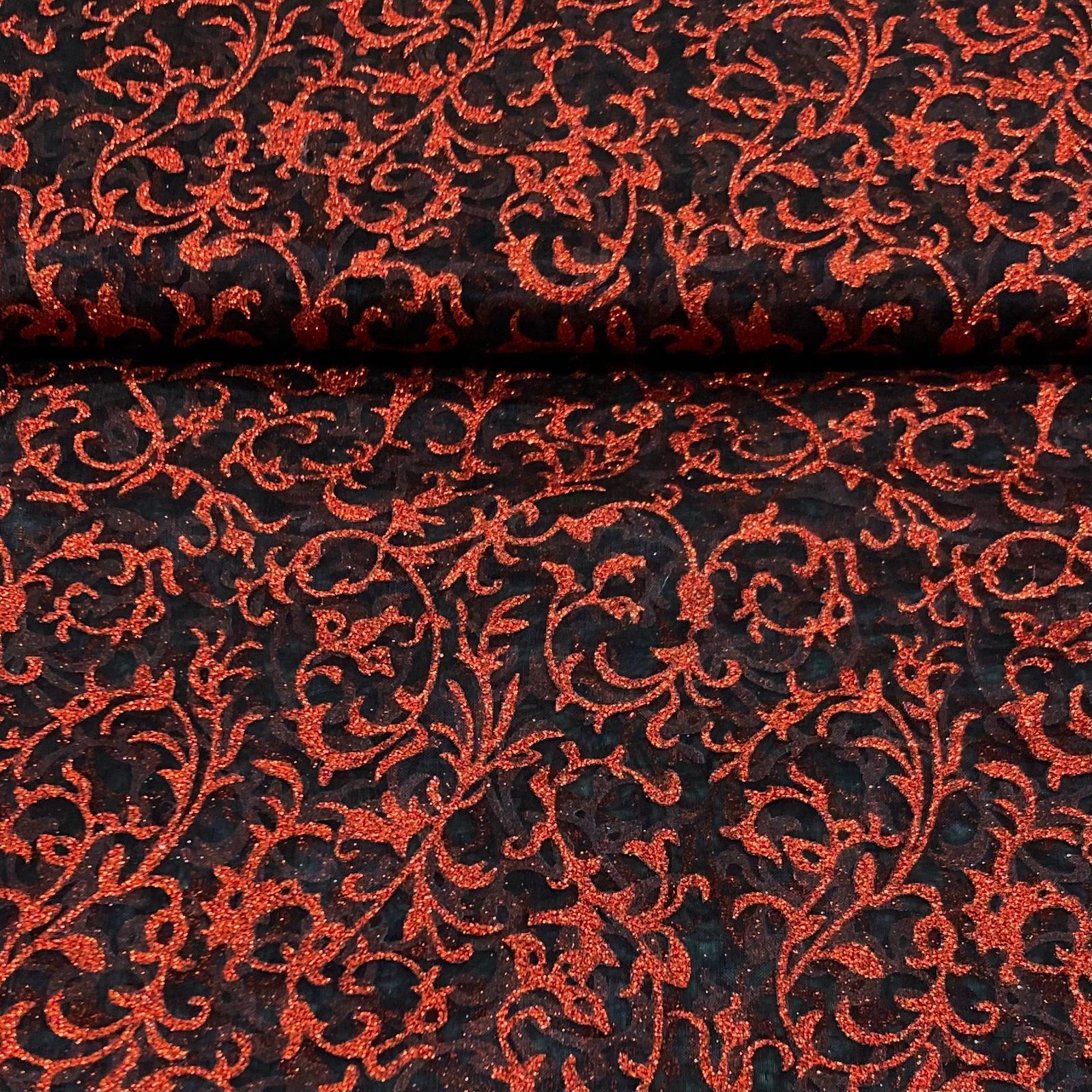 Organza Estampada Preto Com Vermelho