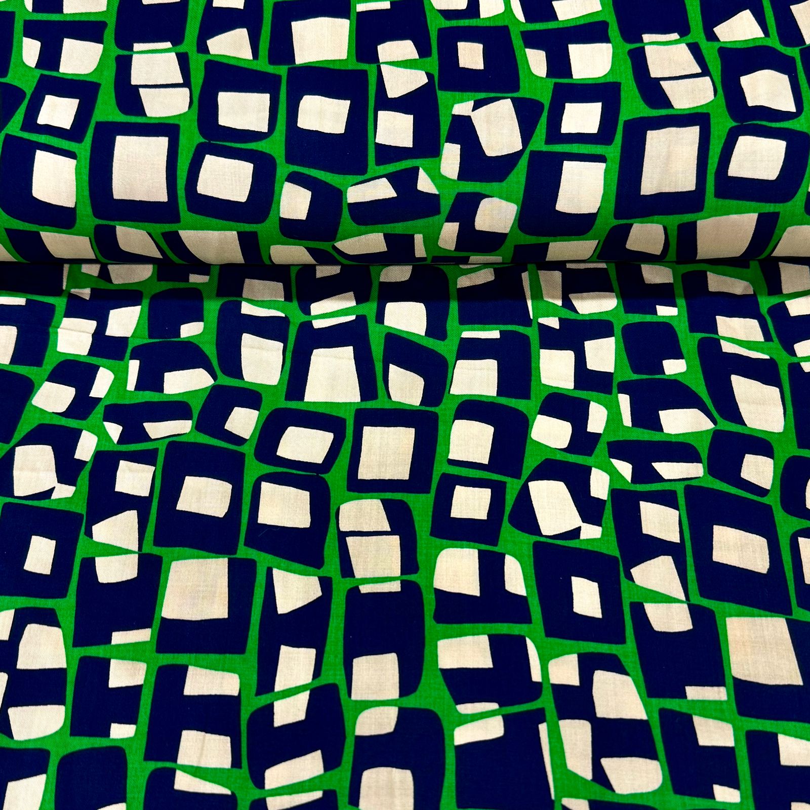 Viscose Recortes Verde e Azul