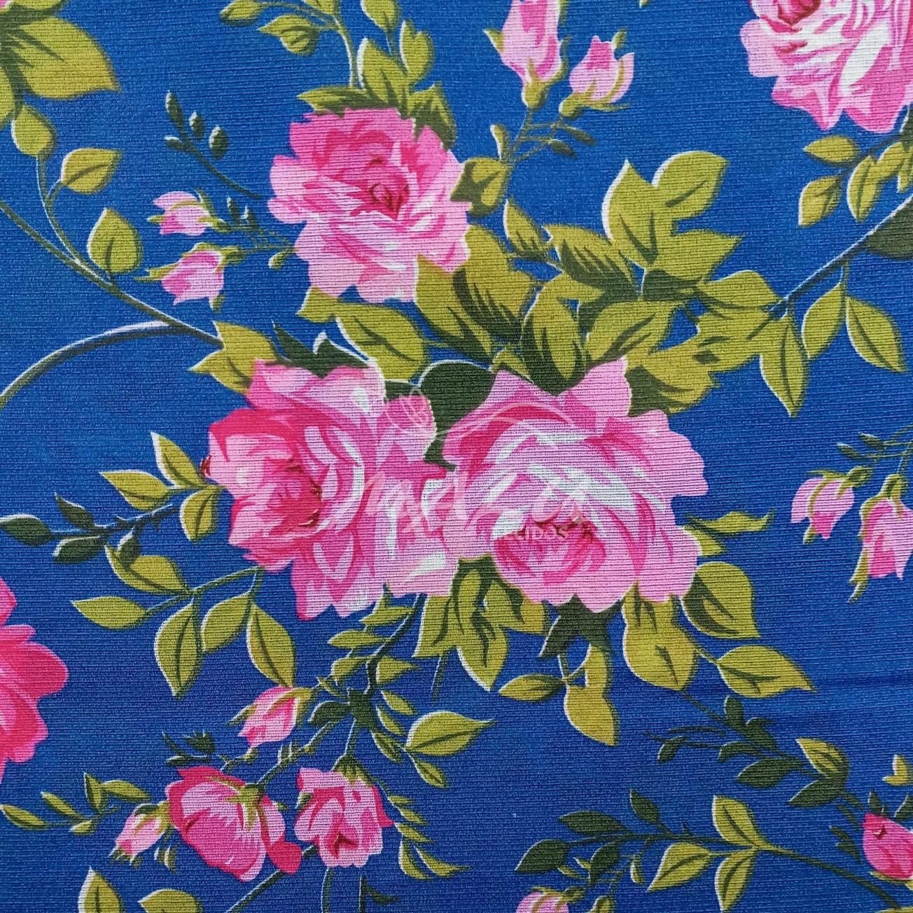 Tecido Gorgurinho Floral Fundo Xadrez Azul - 1,50m de Largura - Sua Casa  Decorações