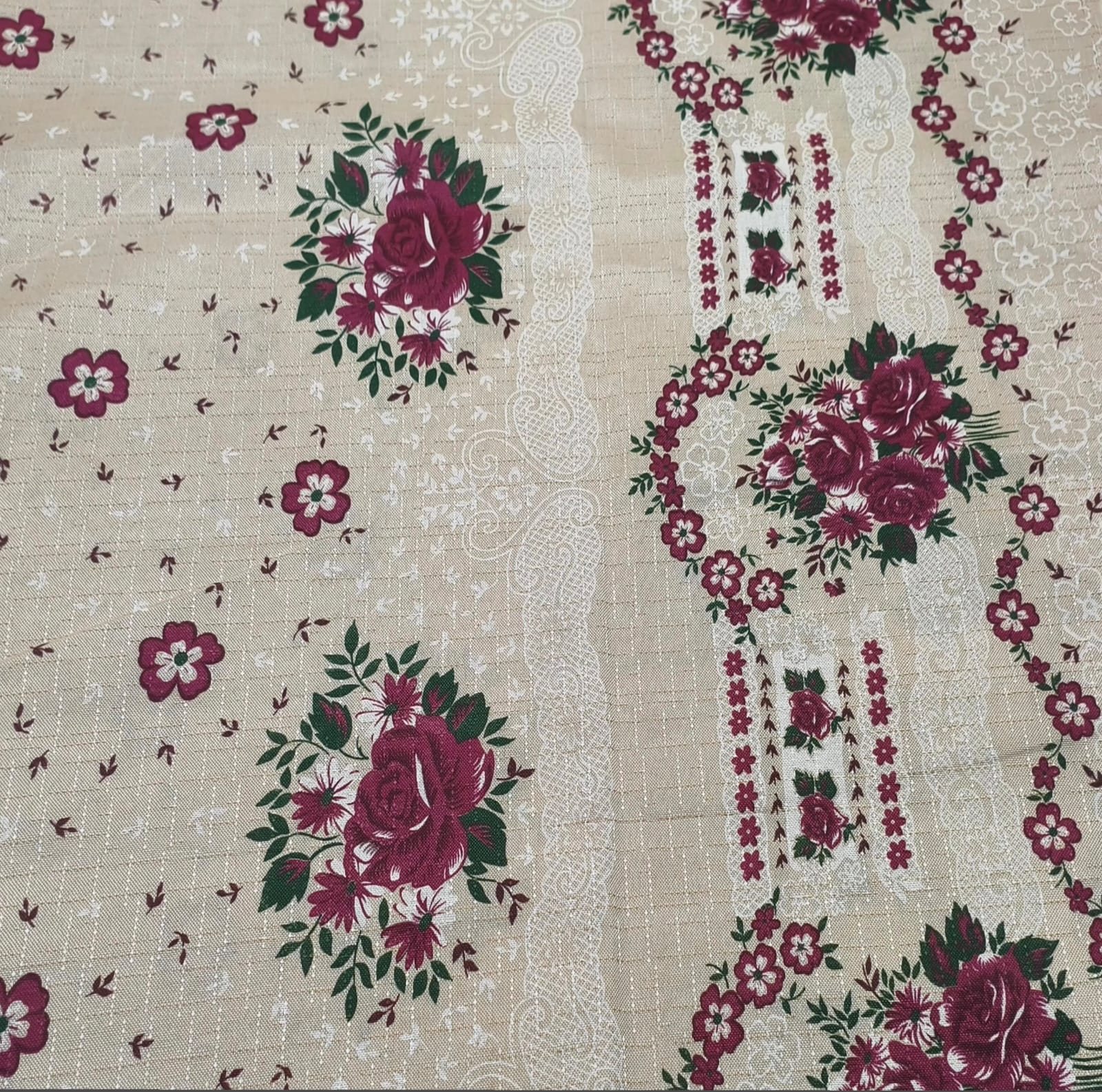 Toalha de Mesa Linhão Rosas Vintage
