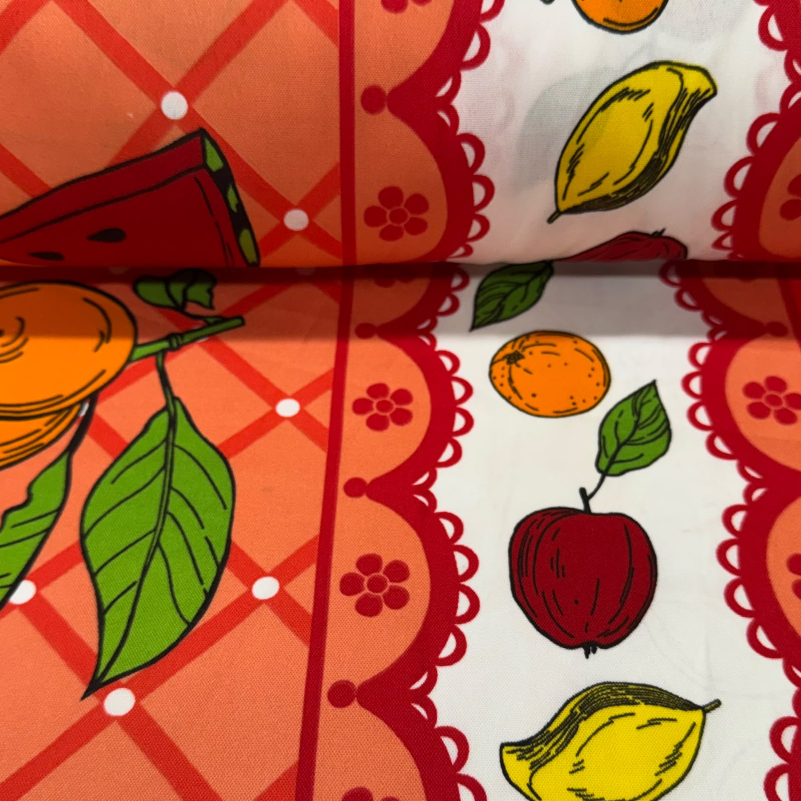 Oxford Estampado Frutas em Geometrico