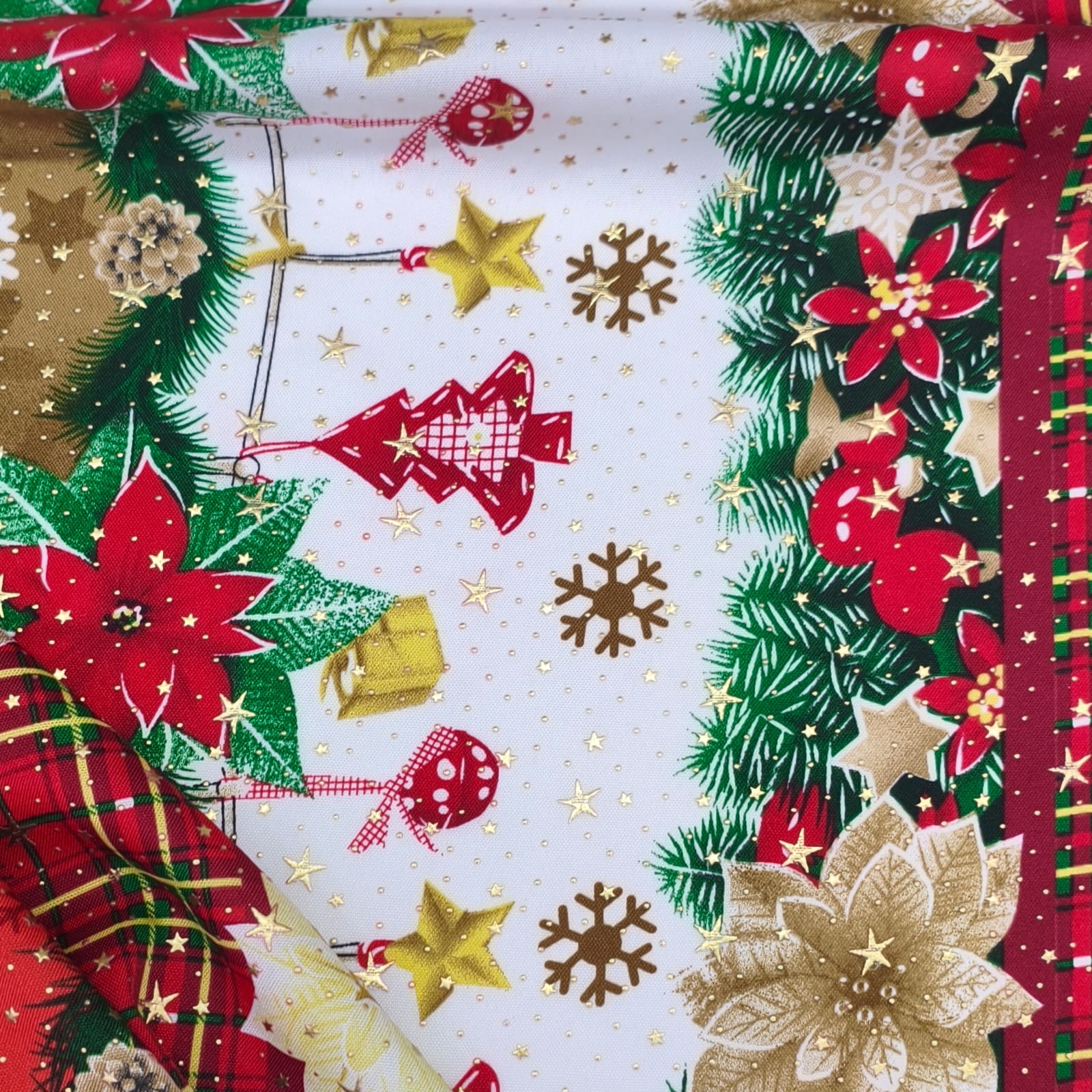 Toalha Natal Flores no Natal com Brilho Dourado