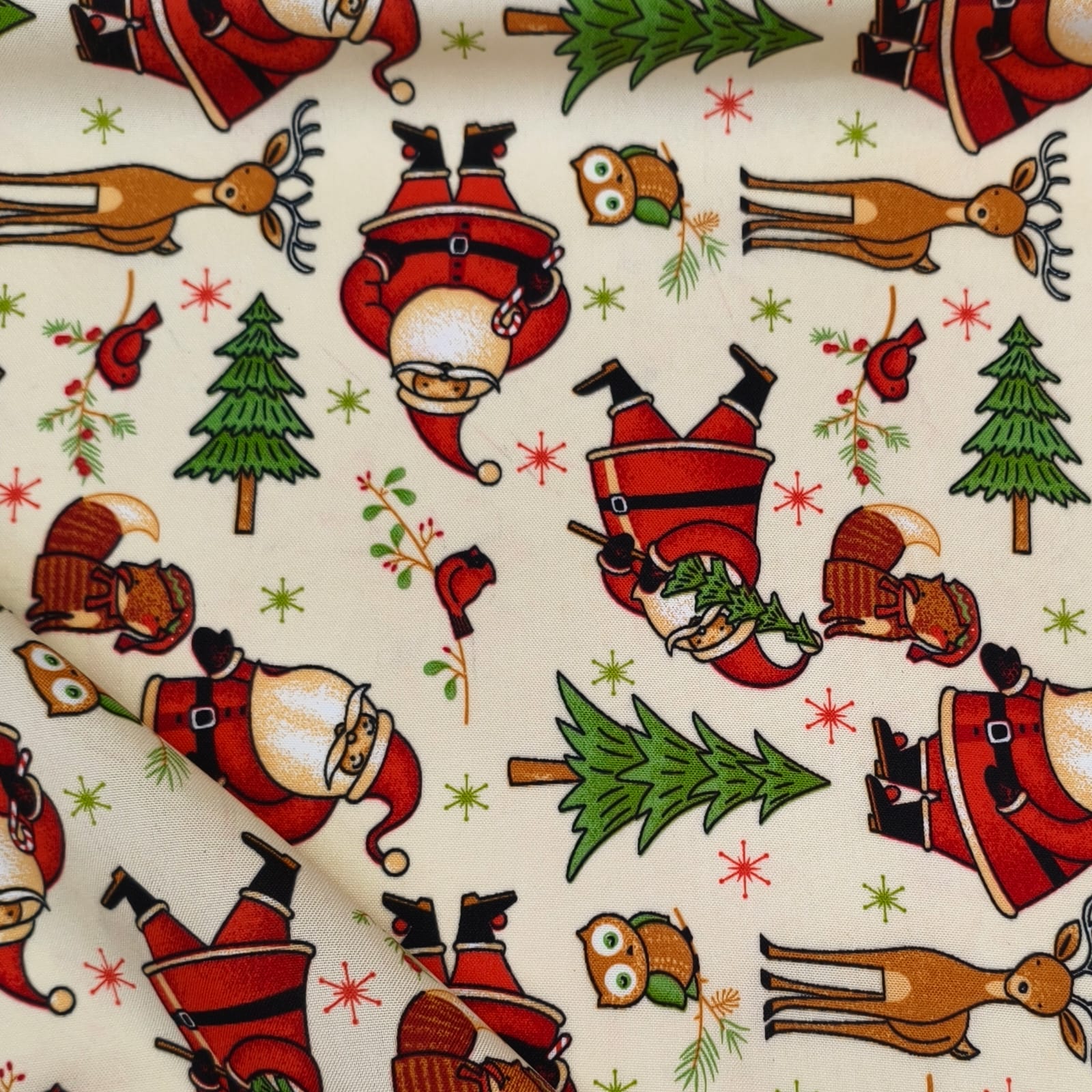 Toalha Natal Papai Noel e Bichinhos