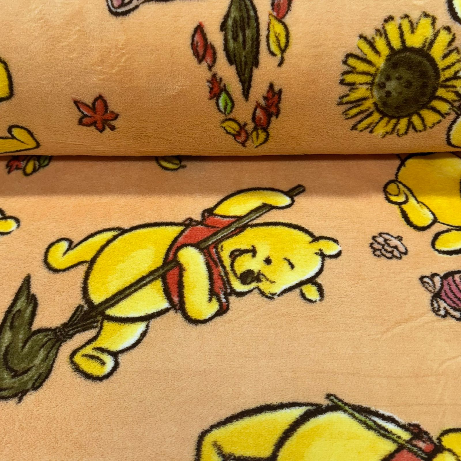 Fleece Ursinho Pooh Fundo Laranja