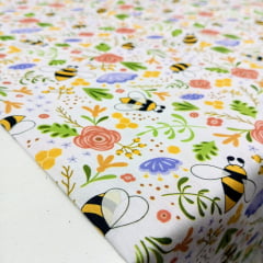 CORTE 0,70x1,50m Tricoline Abelhinhas no Jardim