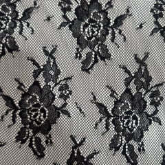 Renda com Elastano Flores Pretas 