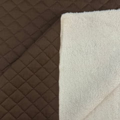Matelassê Carneirinho Marrom