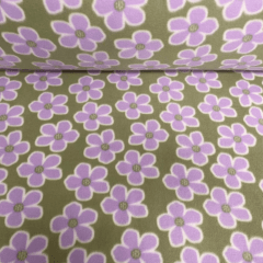 Soft Floral Lilás Fundo Verde