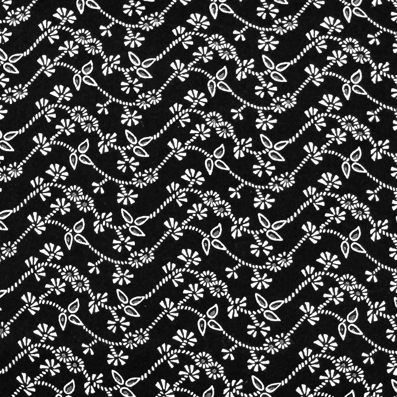 Tricoline Floral Mini Flores Fundo Preto